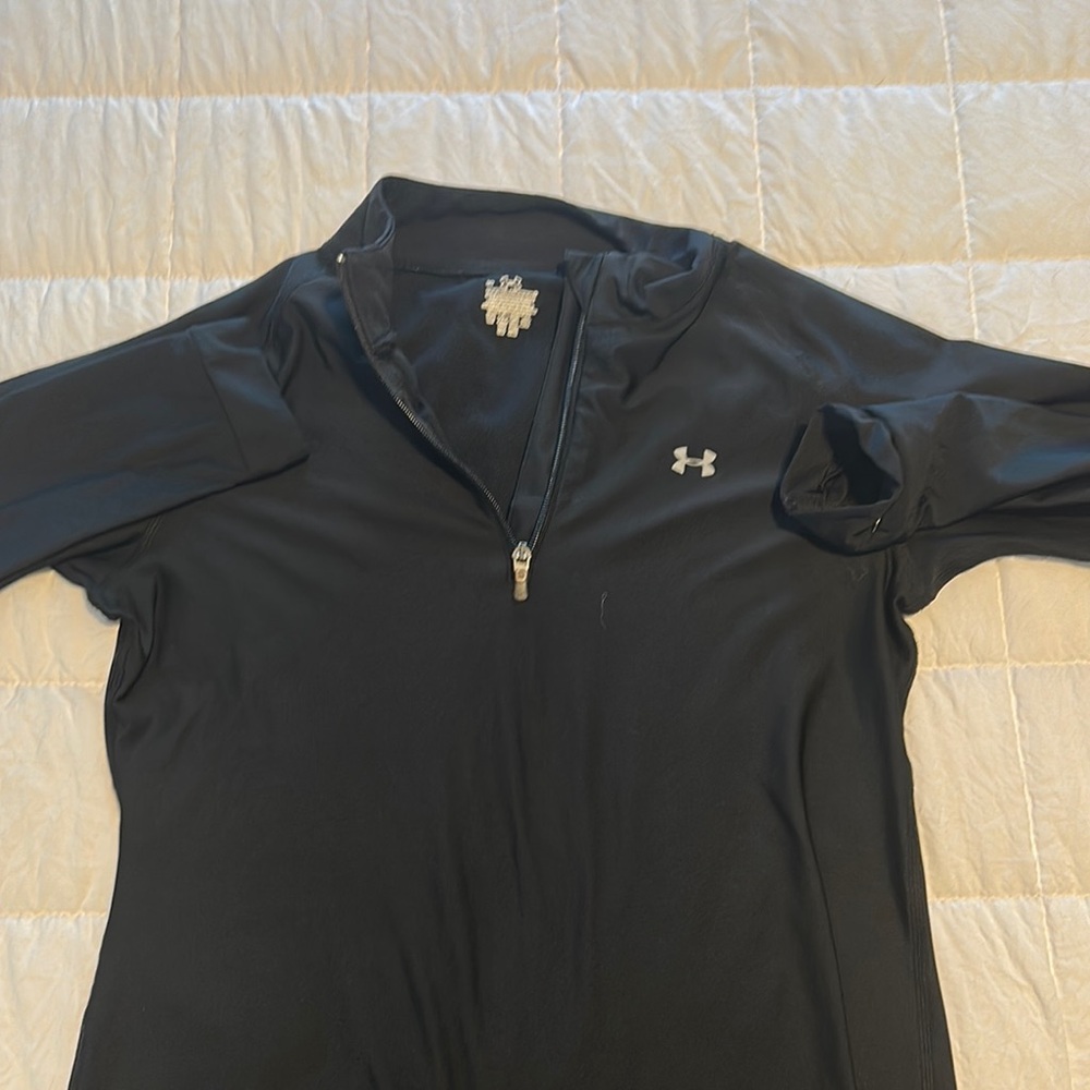 Under Armour women’s workout long sleeved shirt